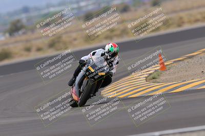 media/Sep-10-2022-SoCal Trackdays (Sat) [[a5bf35bb4a]]/Turn 11 (11am)/